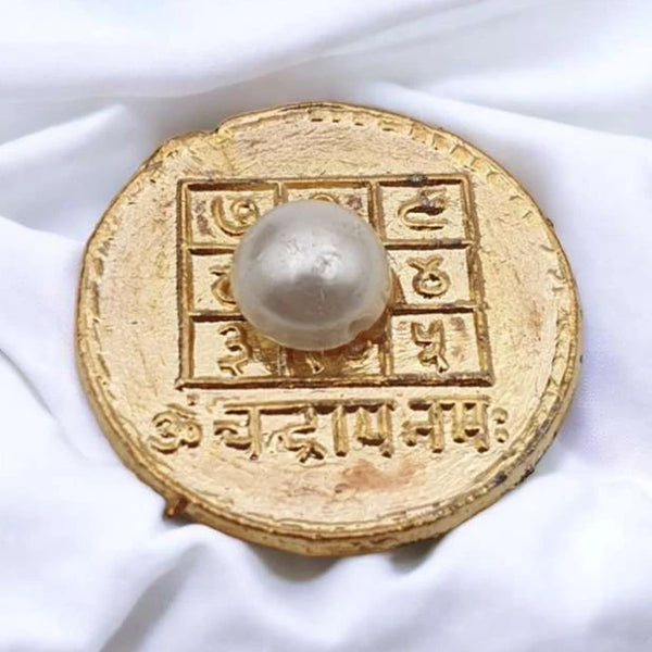 Shree Chandra Yantra With Moti Pearl Stone Gold Plated For Pooja,Original Chandrakanta Stone Vastu For Wallet,Moon White Yantra Stone Business Good Luck