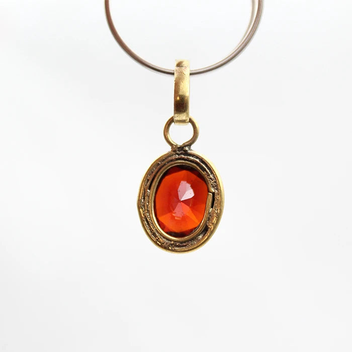 Gomed Upratna Pendant